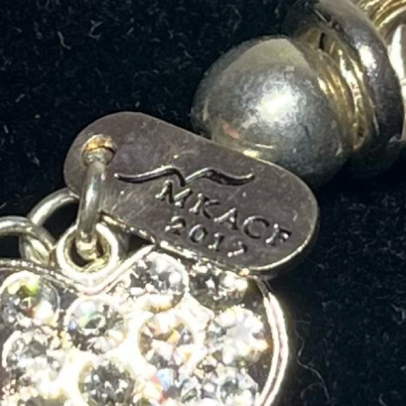 Mary Kay Ash LINKS Silver Heart Charm Bracelet. 2012. Toggle clasp. Two sizes - Picture 8 of 8